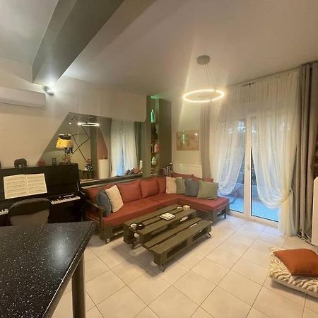Seaside Apartment เอเธนส์ ภายนอก รูปภาพ