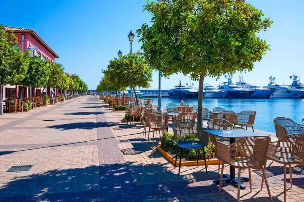 Seaside Apartment เอเธนส์ ภายนอก รูปภาพ